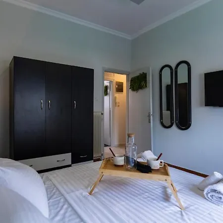 Noir Luxury 1 Bedroom Atelier Apartman *