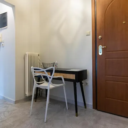 Noir Luxury 1 Bedroom Atelier *
